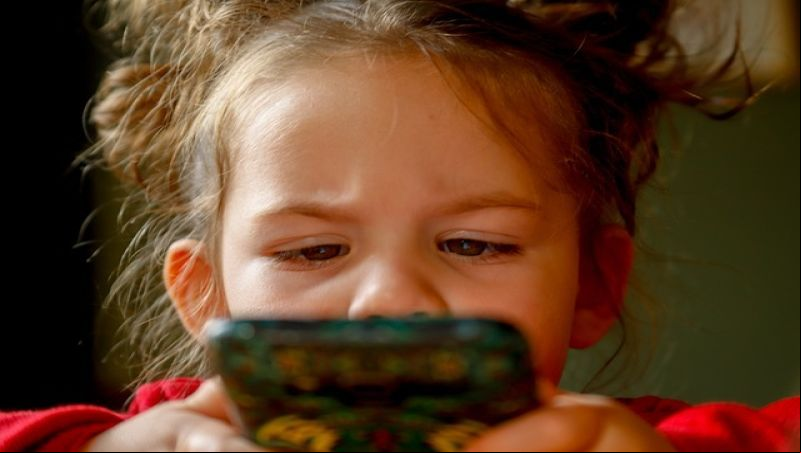 Governo processa TikTok por tratamento irregular de dados de crianças