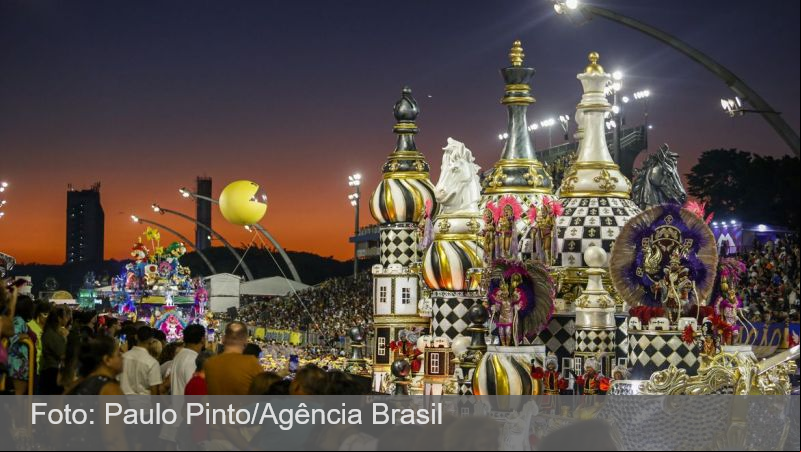 Rosas de Ouro é campeã do carnaval das escolas de samba de São Paulo