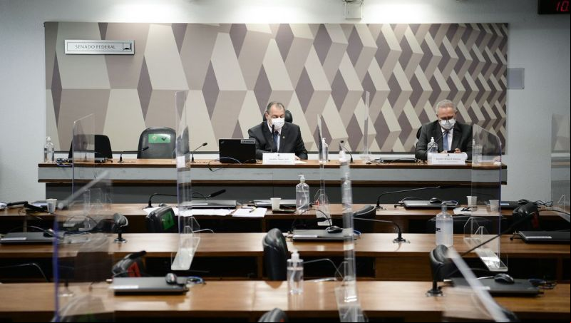 I muda depoente e se prepara para apreciação do relatório final