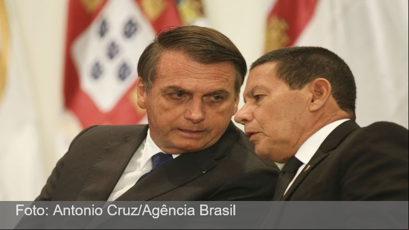 PGR avalia pedir que Mourão esclareça ligação de Bolsonaro antes de depor